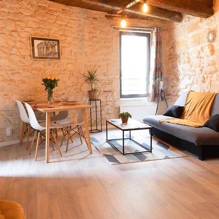 Immeuble 3 Apparts Centre Historique St Gilles Maisoncarreeconciergerie Saint-Gilles  Extérieur photo