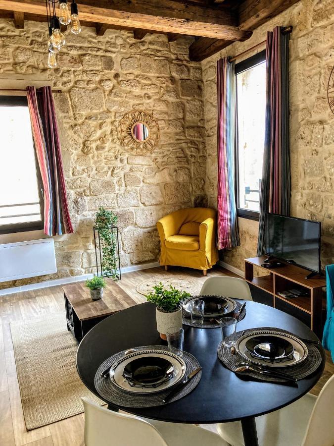 Immeuble 3 Apparts Centre Historique St Gilles Maisoncarreeconciergerie Saint-Gilles  Extérieur photo
