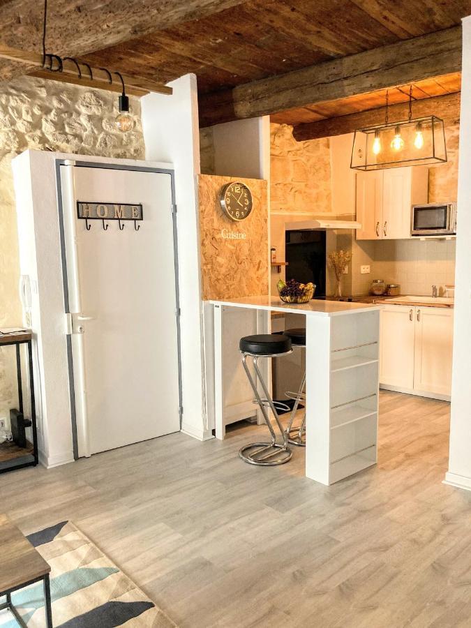 Immeuble 3 Apparts Centre Historique St Gilles Maisoncarreeconciergerie Saint-Gilles  Extérieur photo