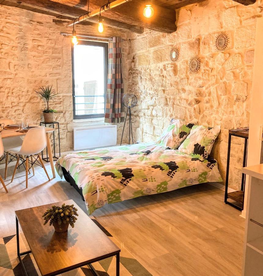 Immeuble 3 Apparts Centre Historique St Gilles Maisoncarreeconciergerie Saint-Gilles  Extérieur photo