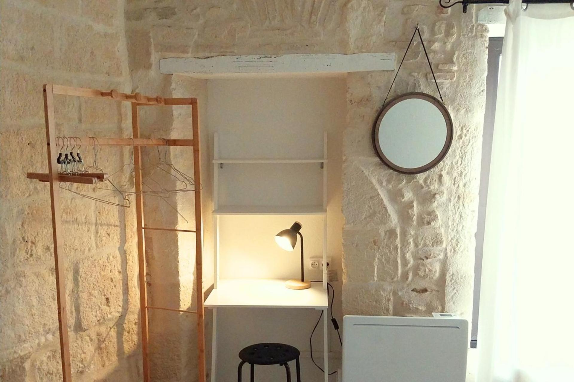 Immeuble 3 Apparts Centre Historique St Gilles Maisoncarreeconciergerie Saint-Gilles  Extérieur photo